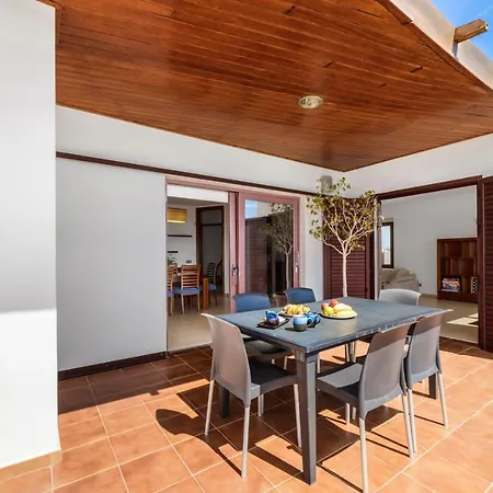 Home2book Luxury Playa Honda, Private Pool Willa Playa Honda (Lanzarote)